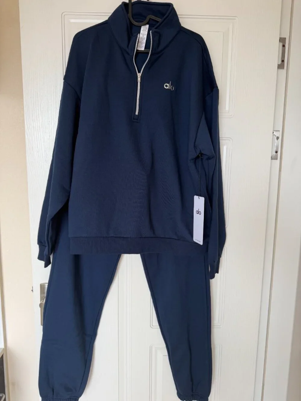 ALO Yoga brand new
